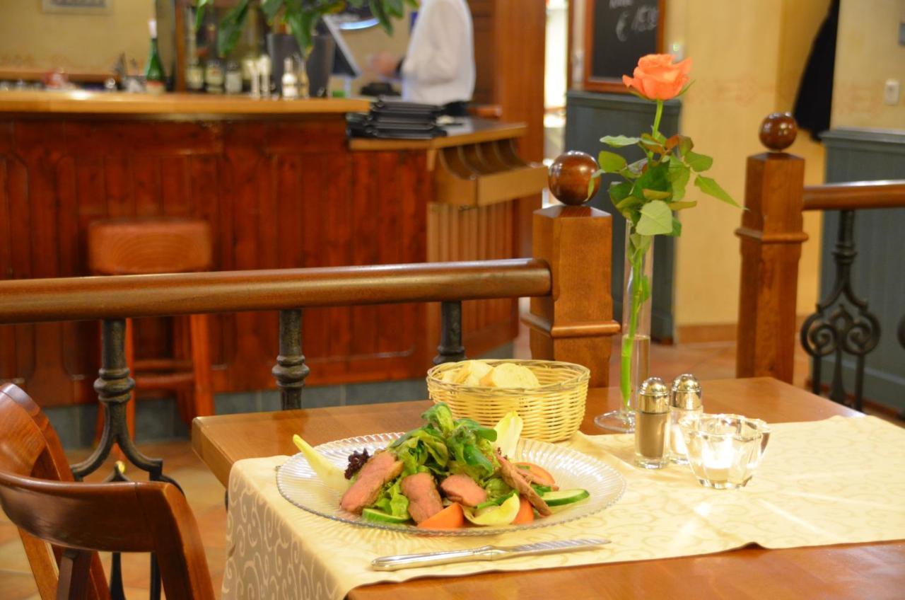Wohlfuehl-Hotel Neu ไฮเดลเบิร์ก ภายนอก รูปภาพ