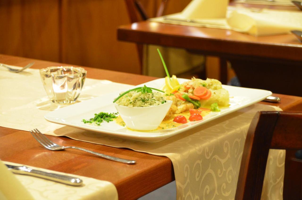 Wohlfuehl-Hotel Neu ไฮเดลเบิร์ก ภายนอก รูปภาพ