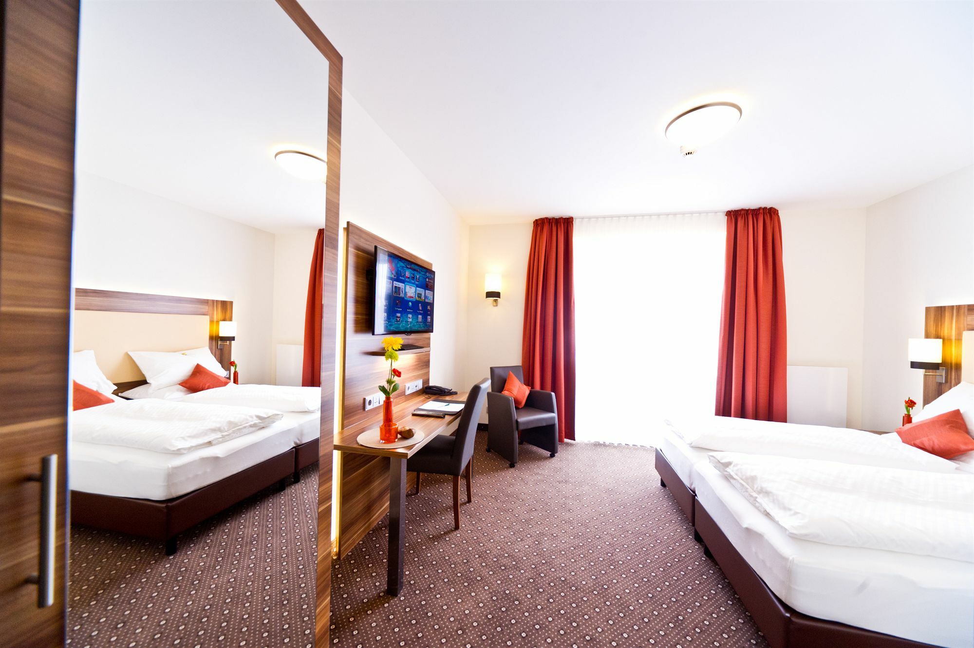 Wohlfuehl-Hotel Neu ไฮเดลเบิร์ก ภายนอก รูปภาพ